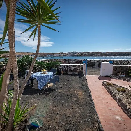Holiday home Casa Toral Amazing Seafront La Oliva