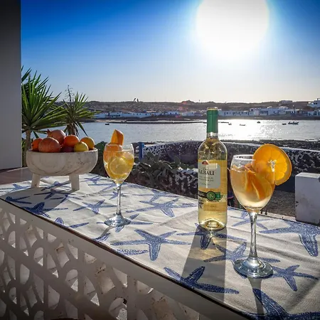 Casa Toral Amazing Seafront